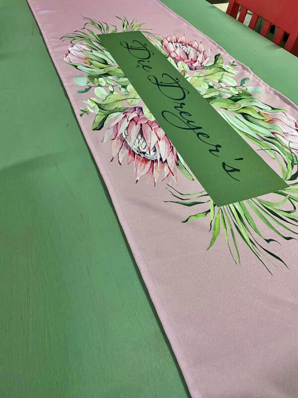 Table Runner - Image 3